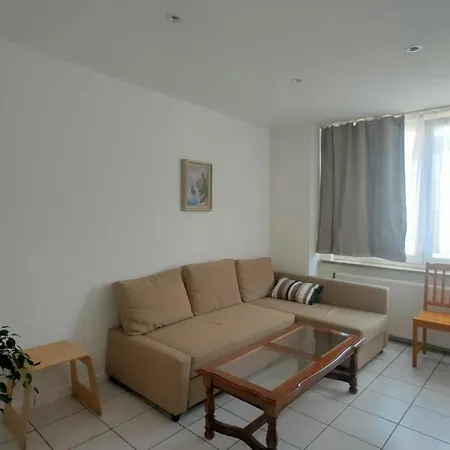 Daire Compact, Wel Enaf For 3 The Flat In Anvers