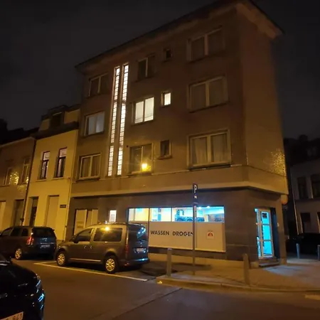 Daire Compact, Wel Enaf For 3 The Flat In Anvers